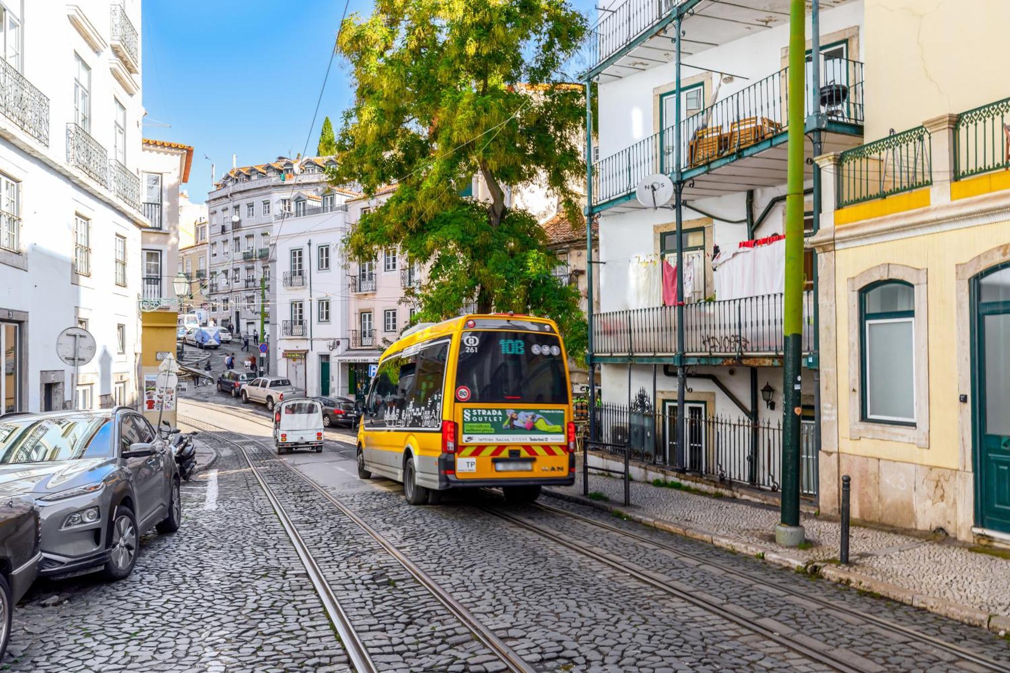 Typical Apartment Alfama-Center Lisbon Exterior photo