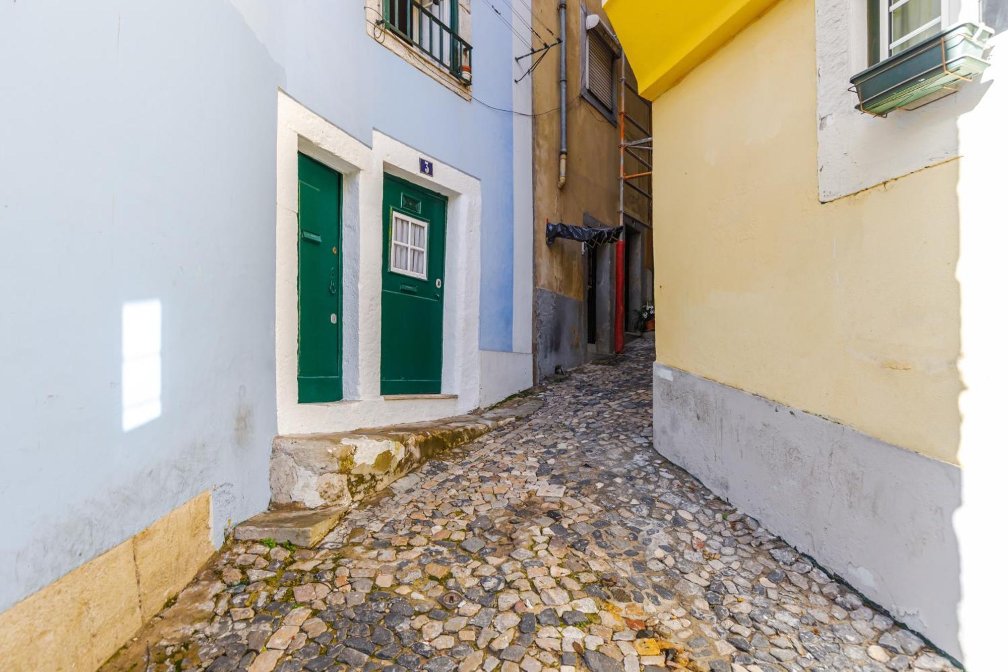 Typical Apartment Alfama-Center Lisbon Exterior photo